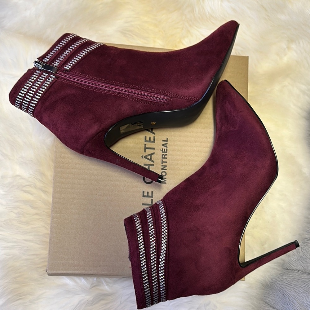 NEW Le Chateau Burgundy Red Heeled Boots Stiletto Sleek Pointed Toe Fall Autumn